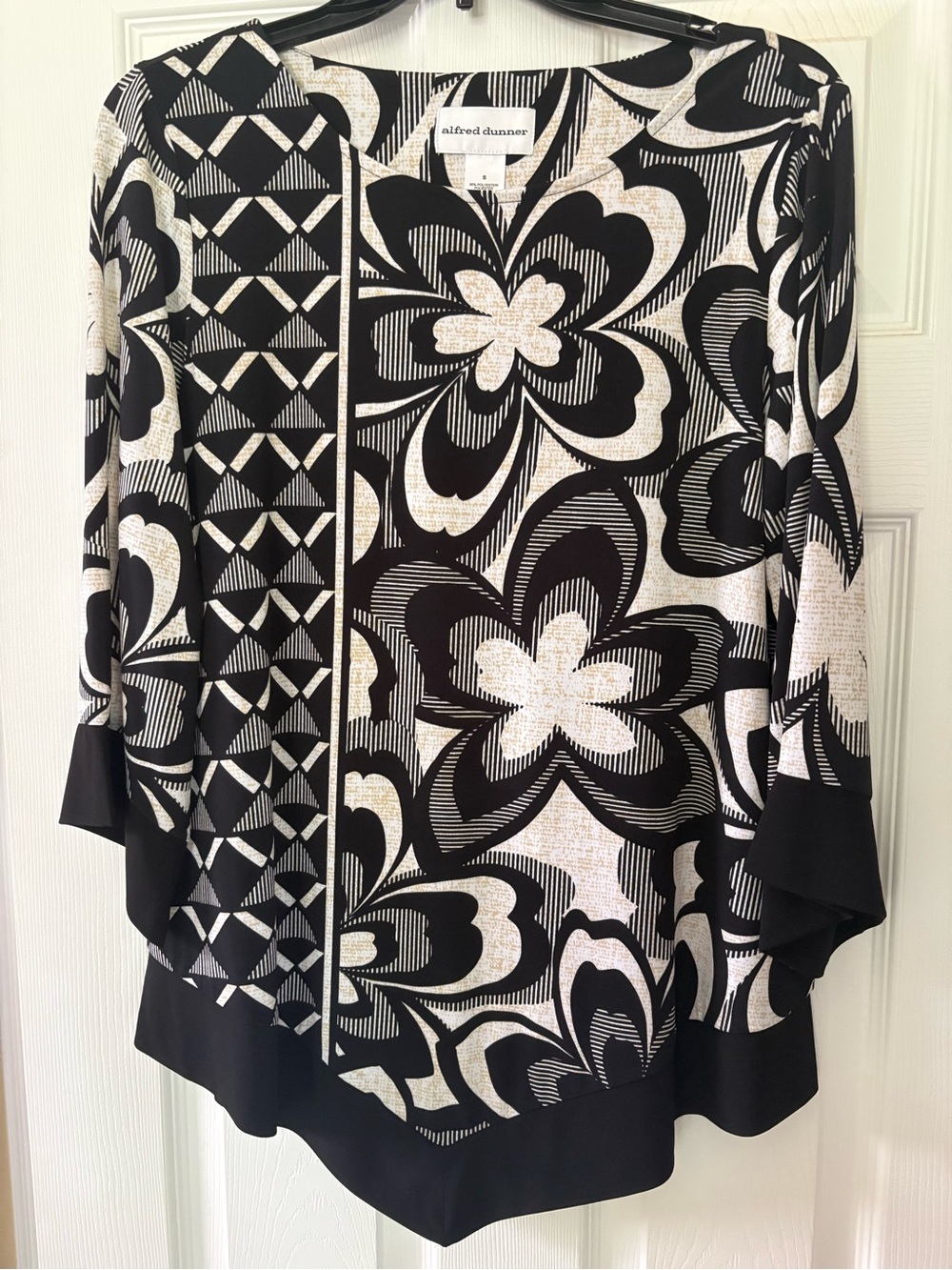 Alfred Dunner Black & White Floral Print Tunic